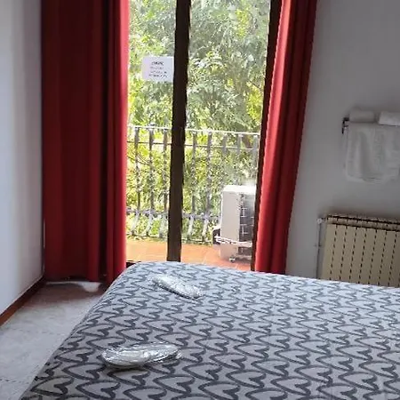 Guest house Hostal Absolut Stay (Adults Only) 2*